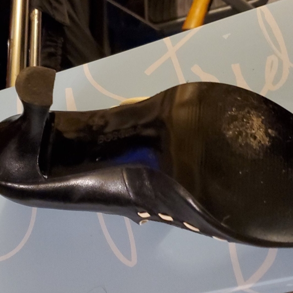 BCBG - Picture 4 of 5